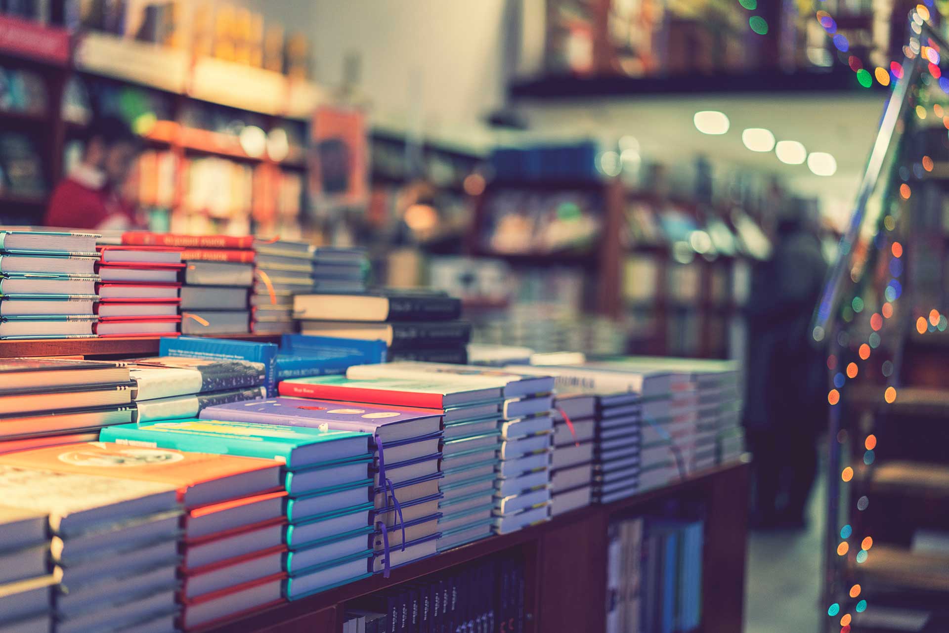 The 19 Best Marketing Books For Small Business Owners