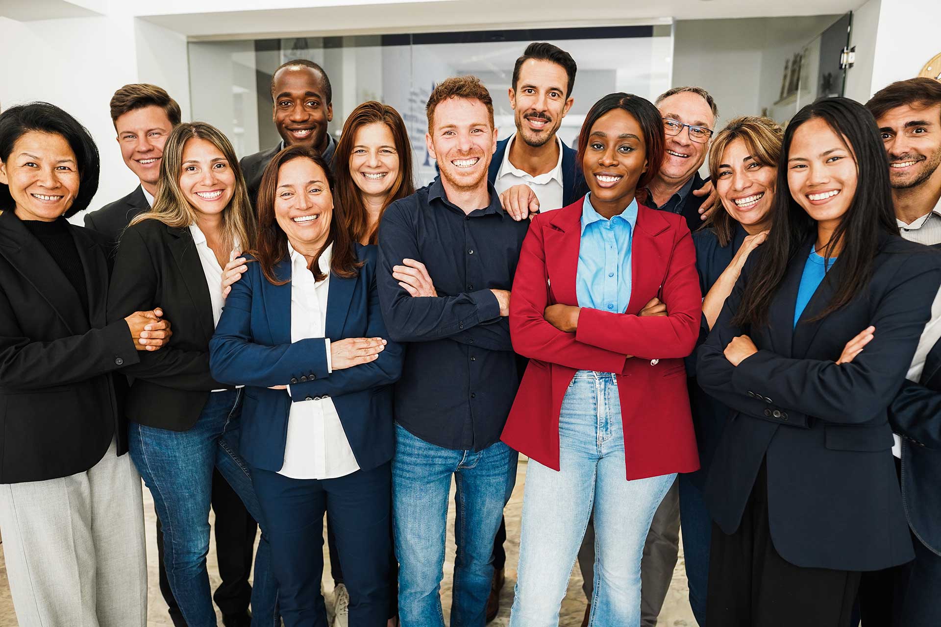 The Pros and Cons of Hiring a Marketing Agency vs an In-House Employee